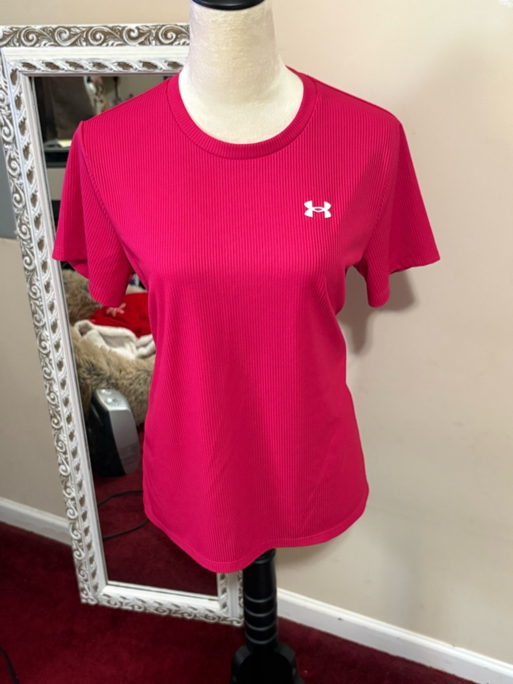 Under Armour Women's Hot Pink Short Sleeve Performance Tee